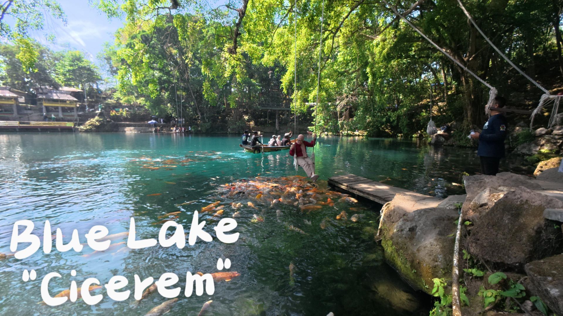 Голубое озеро 