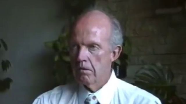 Американский астронавт Гордон Купер, когда был в Санкт-Петербурге в 1995 году