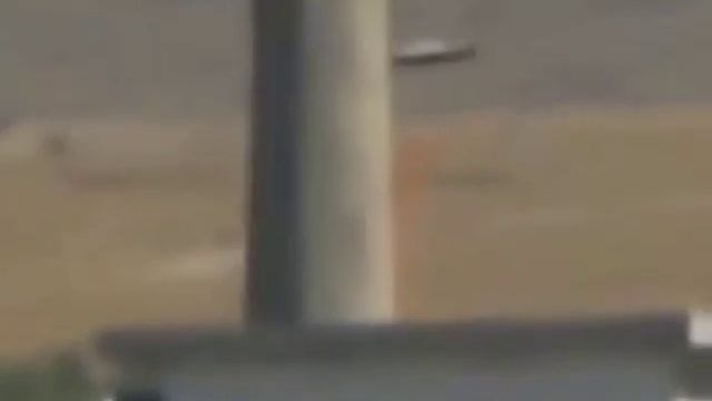 Дискообразный аппарат замечен при посадке на территории