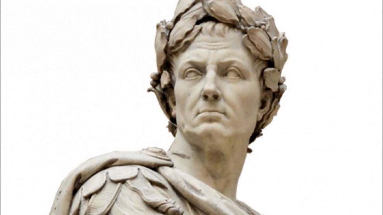 ЮЛИЙ ЦЕЗАРЬ .ТОЧНО В ЦЕЛЬ ГУСЕВ