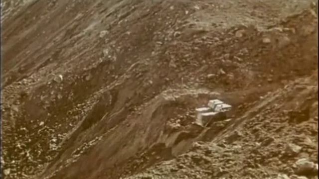 В Советском Союзе для сооружения водохранилищ применяли подземные взрывы