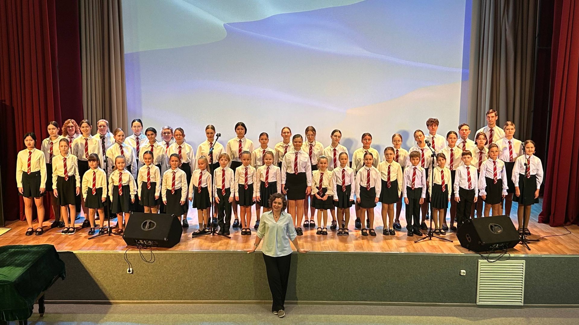 Эстрадный хор 