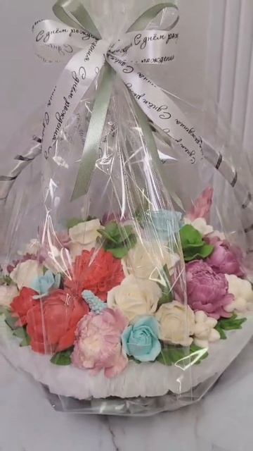 Корзина зефирных цветов.