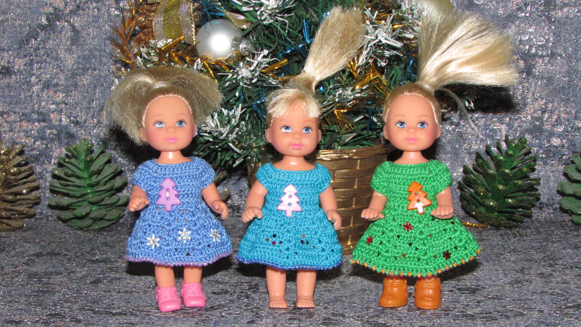 Вязаные платья на кукол Evi Simba — Еви (11 см) - 