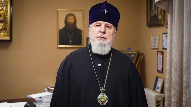 Митрополит Мефодий обращается к соликамским зрителям концерта