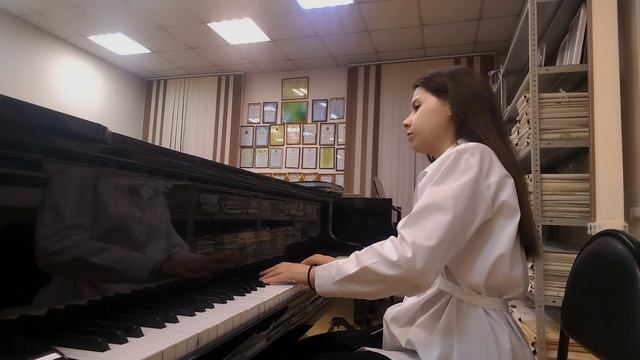 Дресвянская Полина. Красноярский колледж искусств. 
Анатолий Ушкарев,