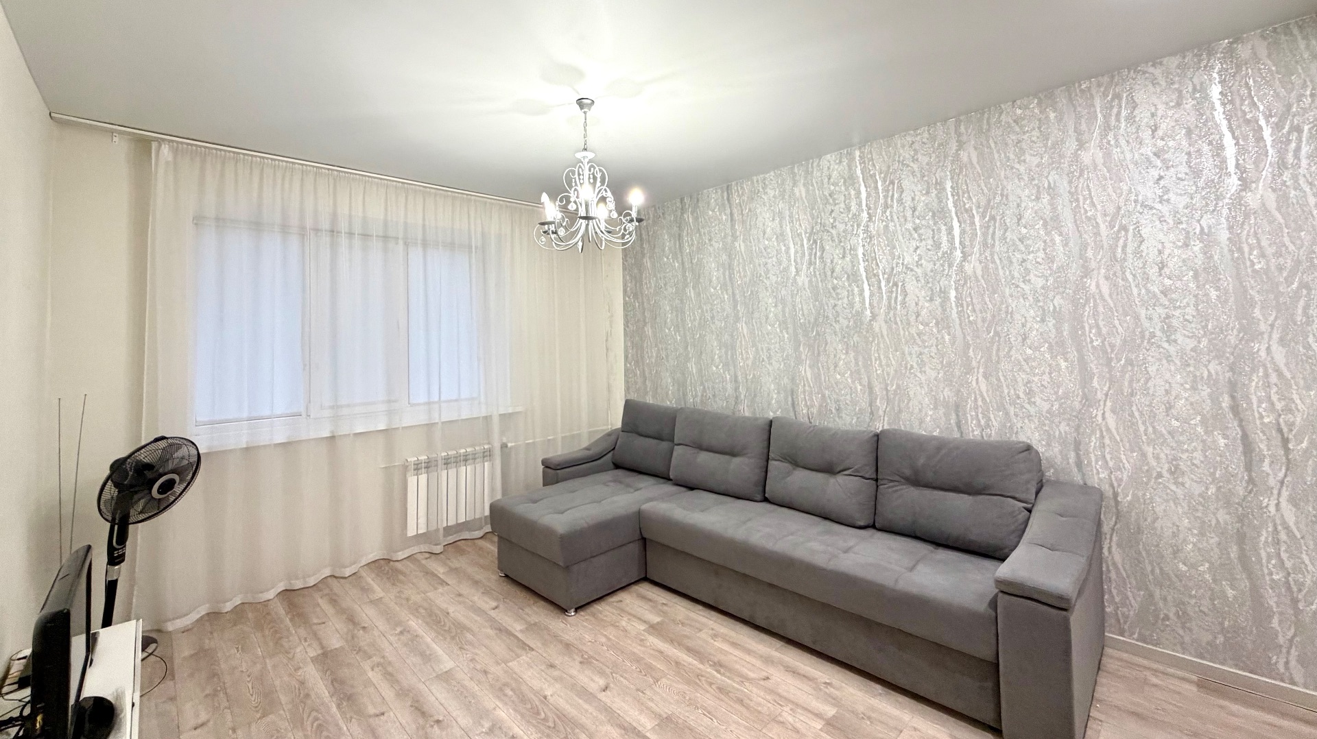 Продаю квартиру в кирпичном доме в 5-ти минутах от метро Яшьлек