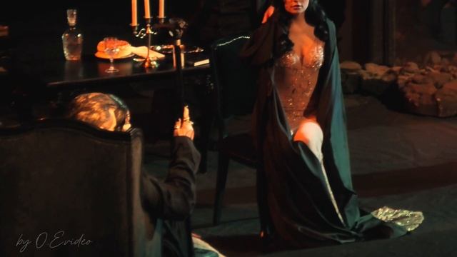 Александр Домогаров в спектакле 