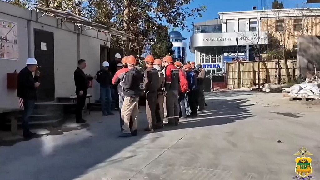 В Хостинском районе Сочи провели миграционный рейд на стройке