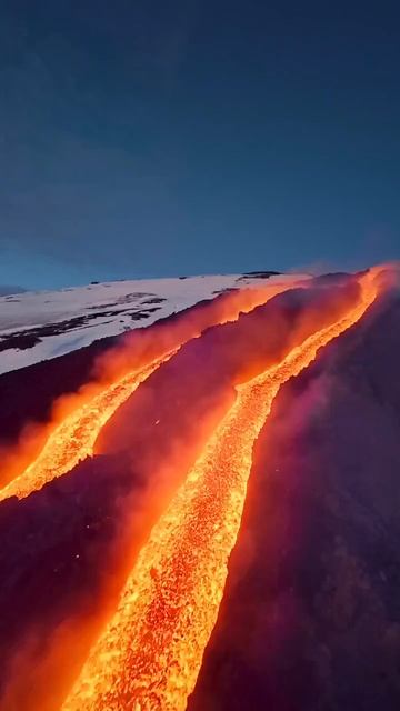 Этна - вечная огнедышащая соседка Сицилии