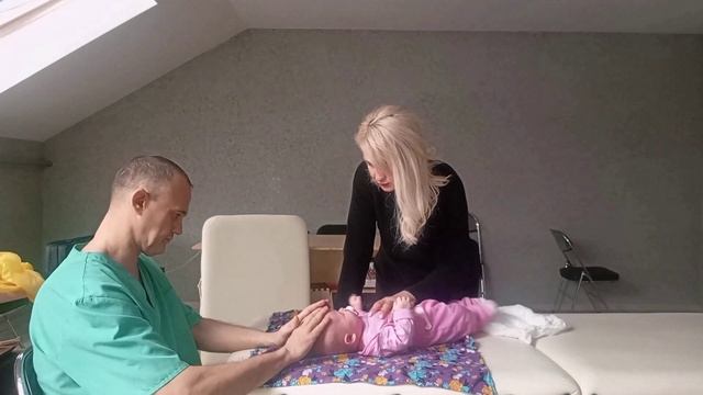 Ровняю голову ляльке