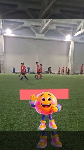 Футбол. Детсадовец против школьников