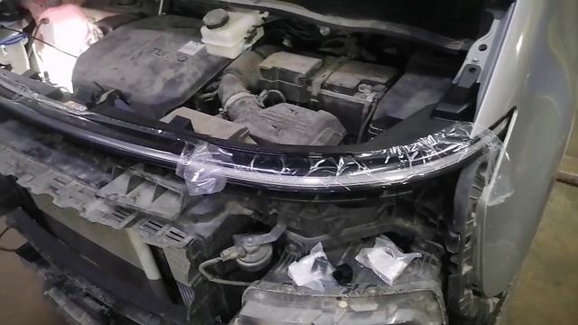 До установка фар на Hyundai Staria