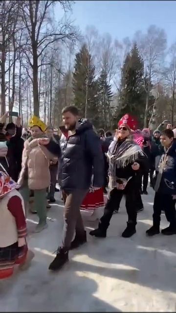 Масленица в Мелихово. Разучиваем кадриль.