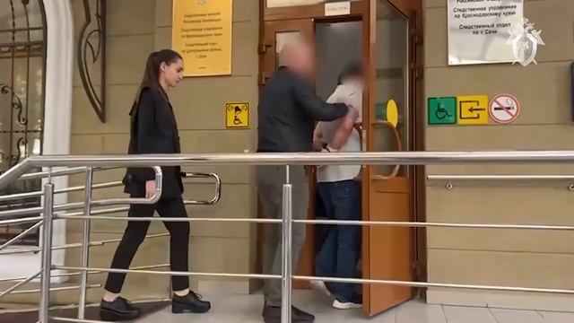 Суд вынес приговор мужчине, убившему бывшую жену на глазах ребенка в Сочи