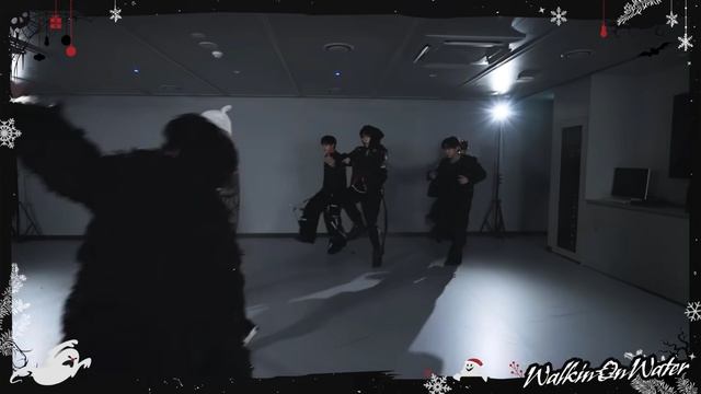 Straykids Dance Practice Walkin On Water (Christmas Ver.)