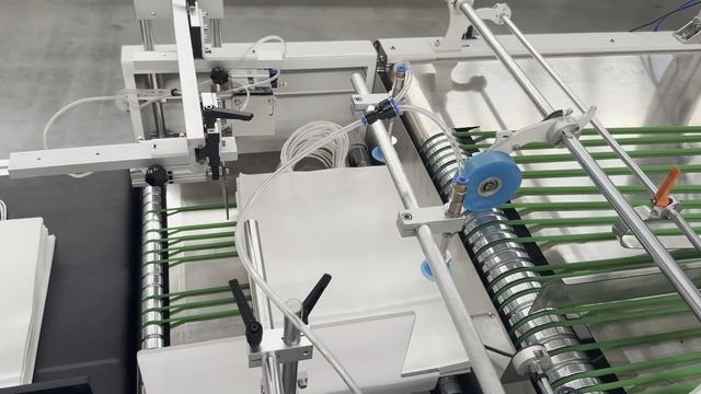 Цифровая печатная машина для мелкосерийной печати в один проход - работа оборудования