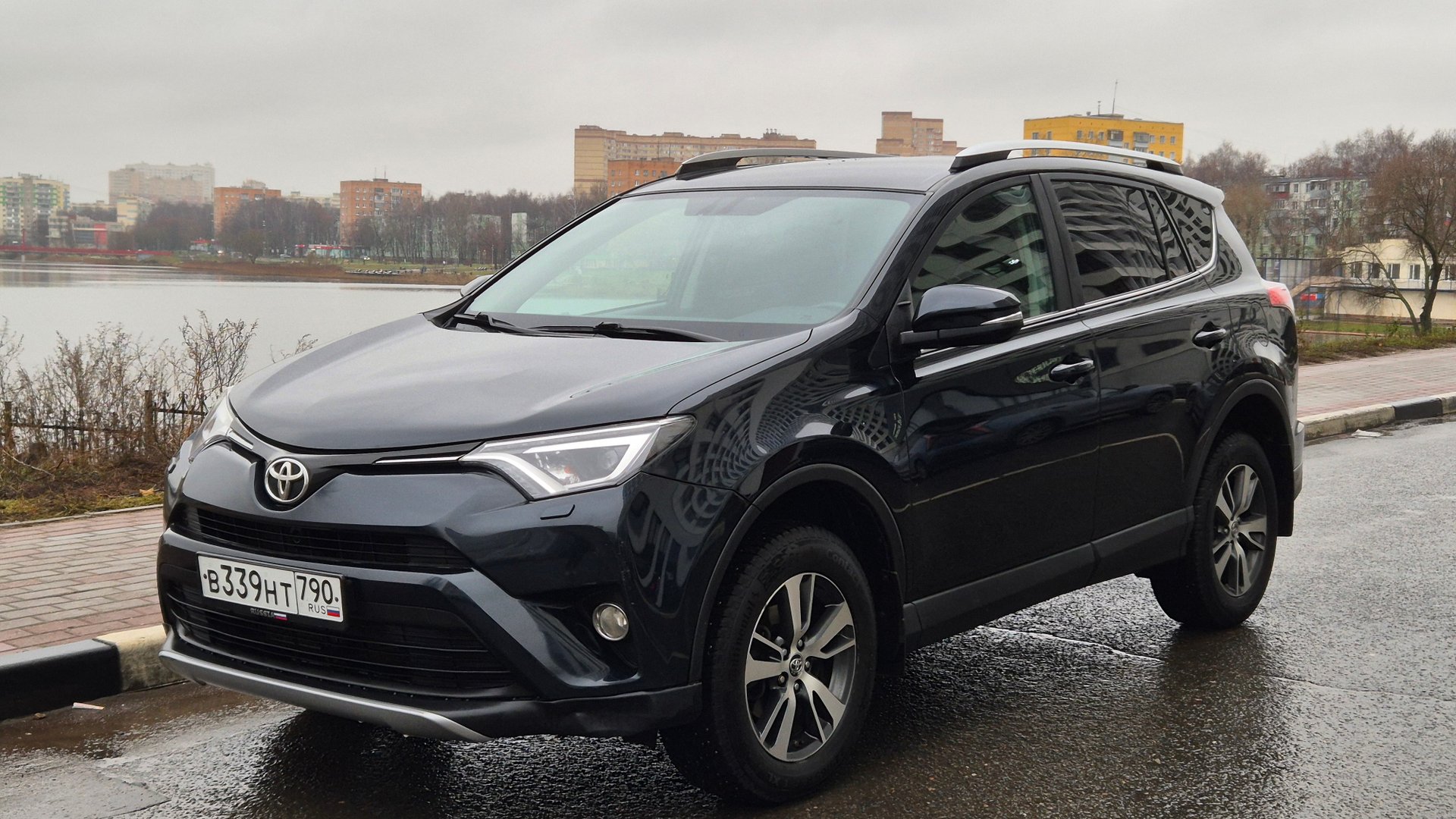 Осмотр Toyota Rav4