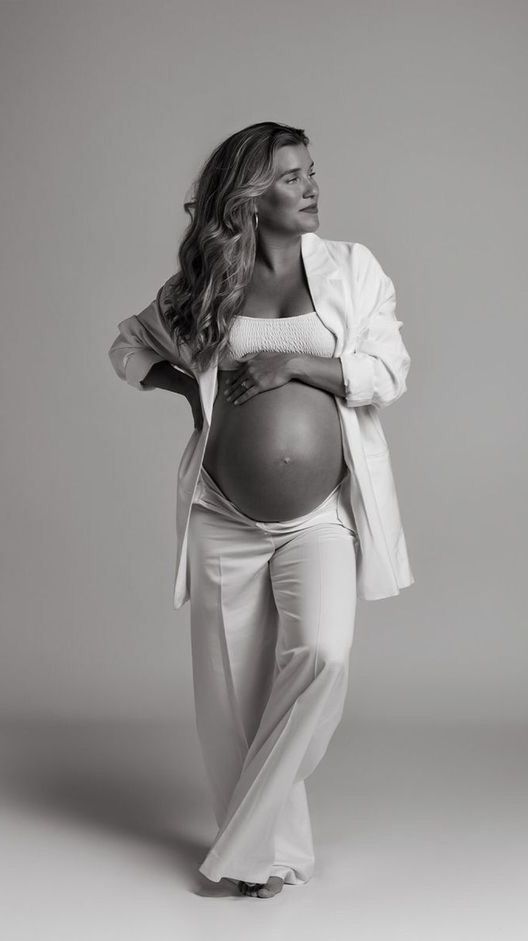 Название шоу: Беременна в 45