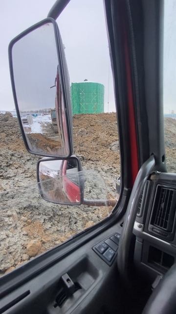 Выгрузка самосвала