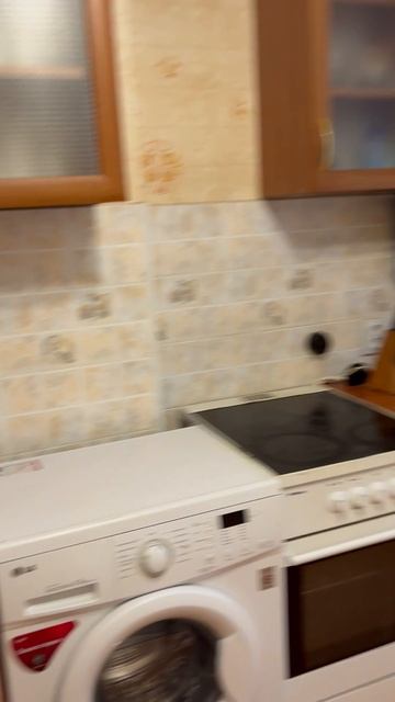 Сдам 1 комнатную квартиру по адресу : Уральская 4