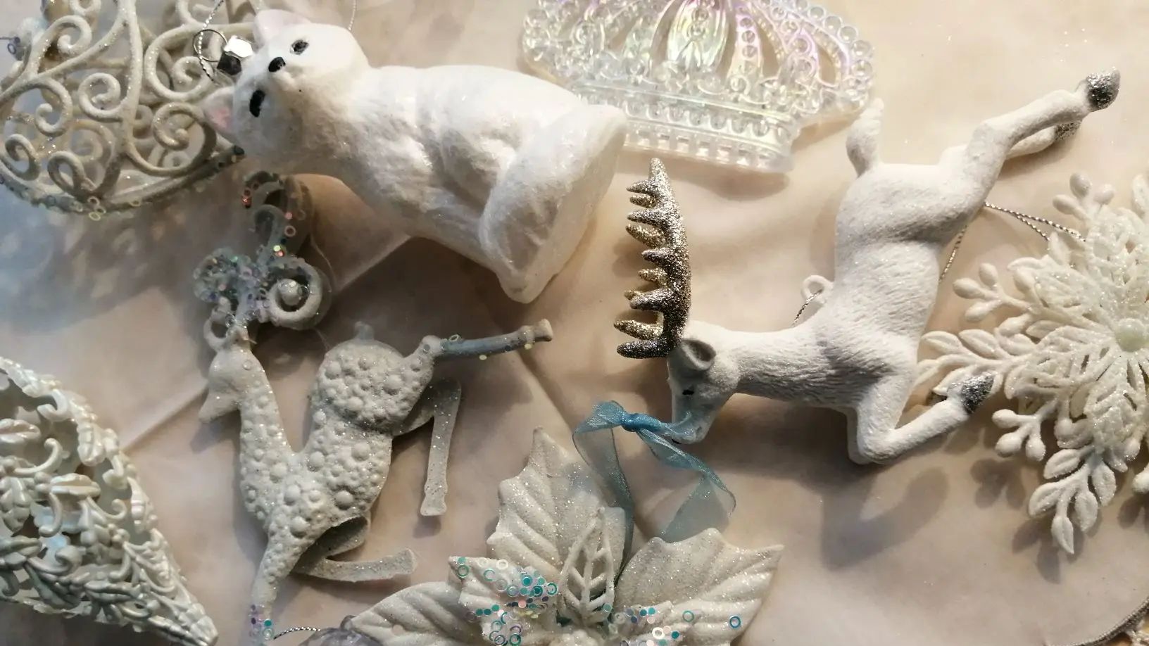 Наряжаем ёлку! #новогоднее #прованскиештучки