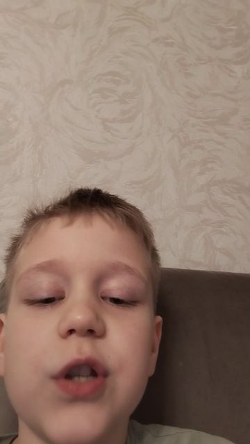 начинаю играть в Fnaf