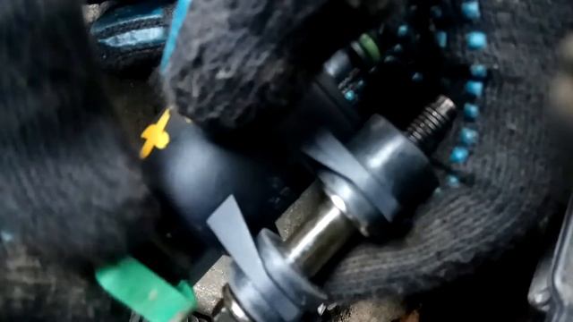 Замена клапана адсорбера Шевроле Кобальт