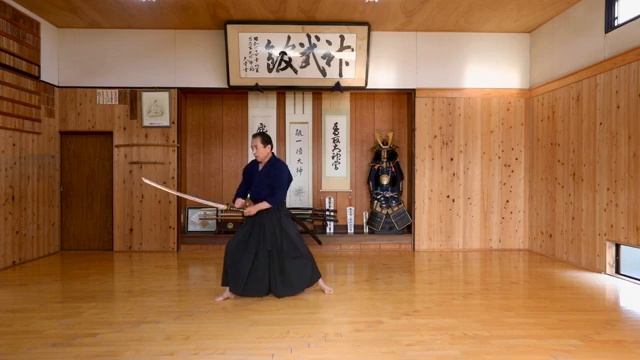 04_Гяку Нуки-но-тати