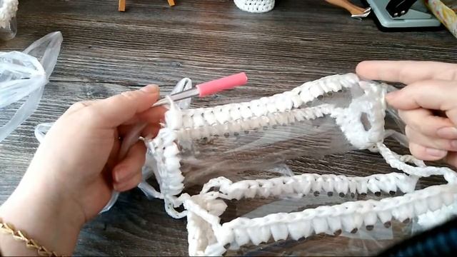 Подвесной органайзер из пластиковой бутылки