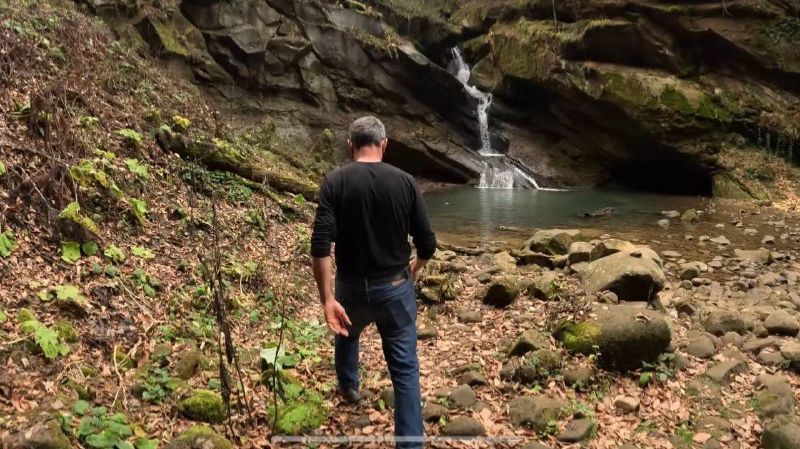 НИКОГДА НЕ ХОДИТЕ В ПОХОД С ДРУГИМИ ЛЮДЬМИ! К затерянному водопаду Почему я не сделал это раньше?