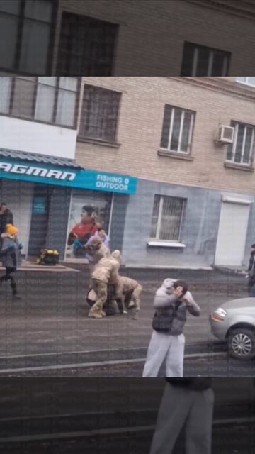 Кадры анархии на Украине в Днепре