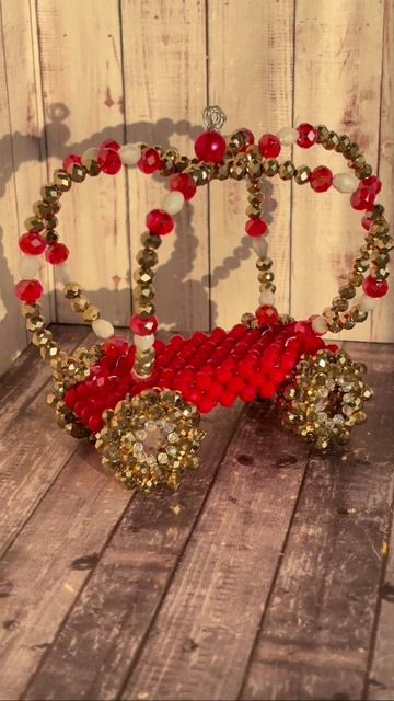 Карета из бусин. Bead Carriage