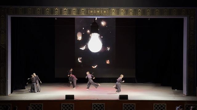 Школа танцев Deca Dance, 3. «Время мотыльков», Премия «Андрюша-2026», номинация «Современный танец»