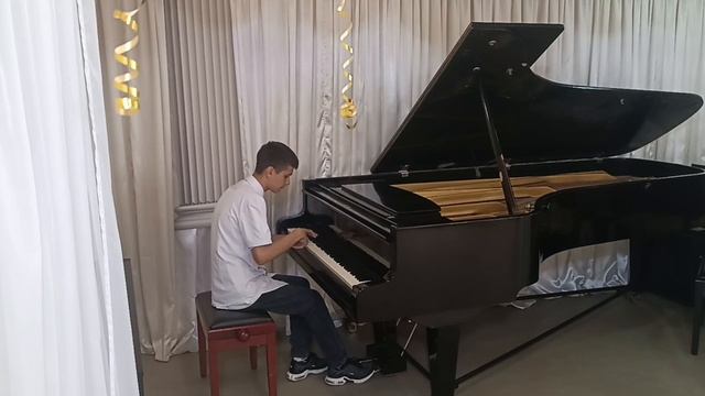 Сидненко Арсений 15 лет. С. Геллер Этюд