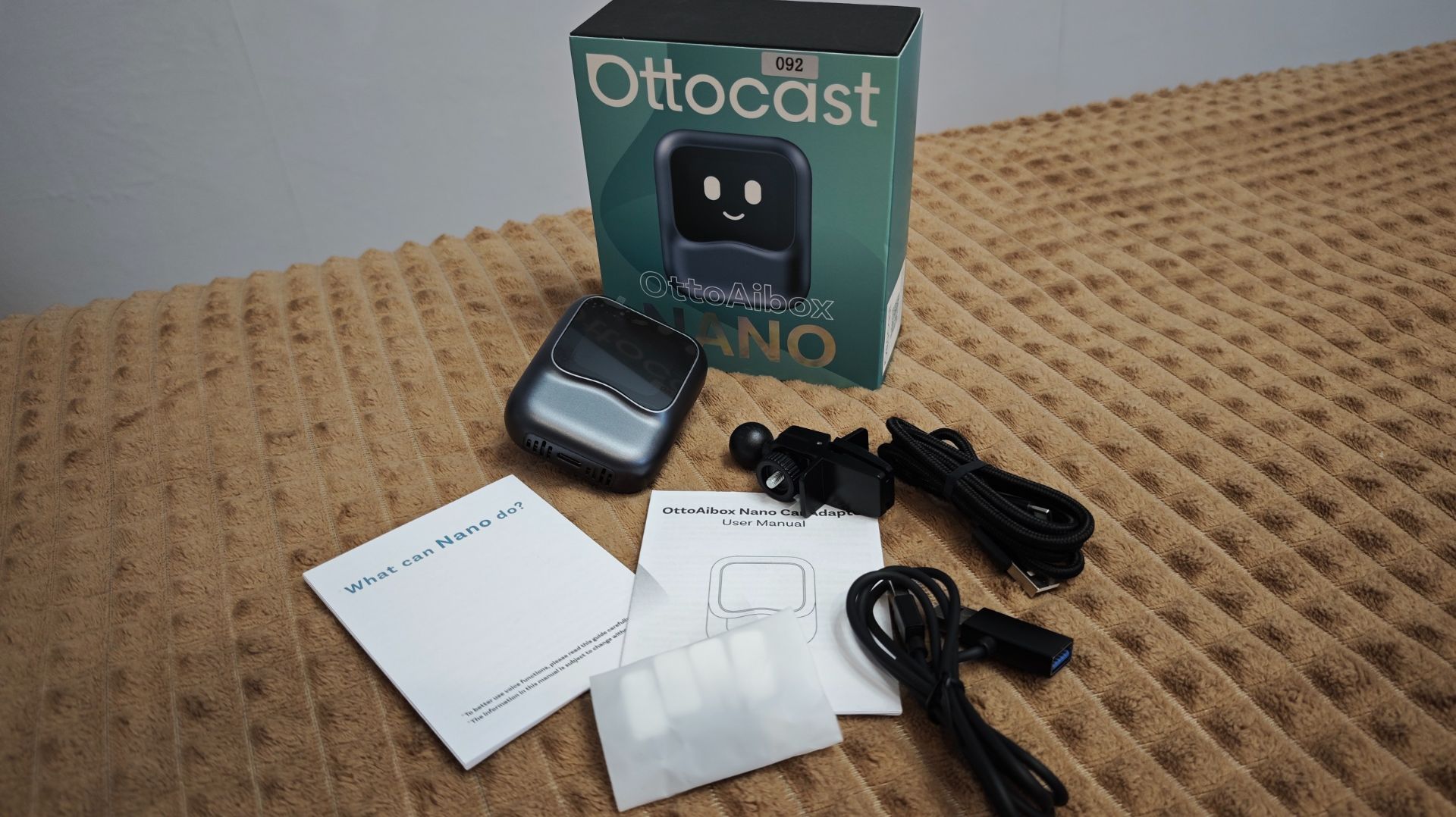 Приставка Ottocast OttoAibox Nano в Omoda C5