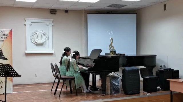 Е. Дюльденко 