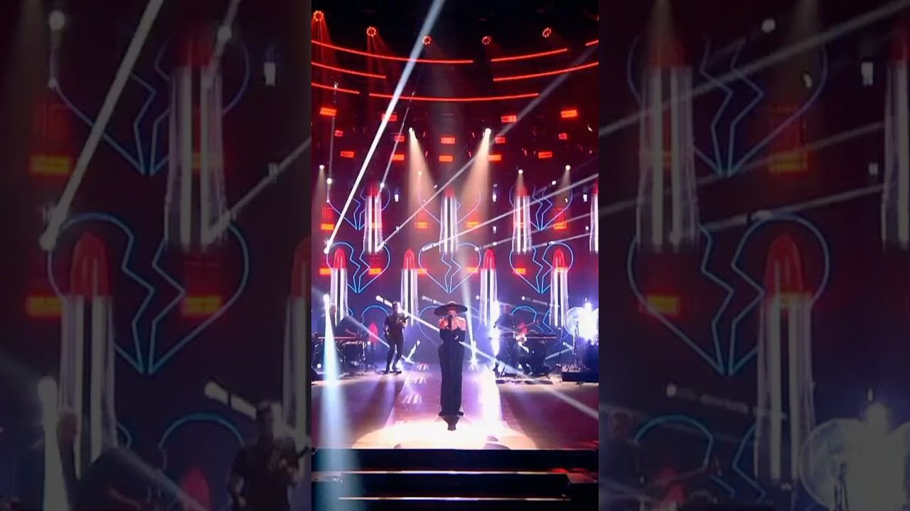 Полина, спасибо за доверие! Смотрели «Достояние республики» с Полиной Гагариной? #самбурская #shorts