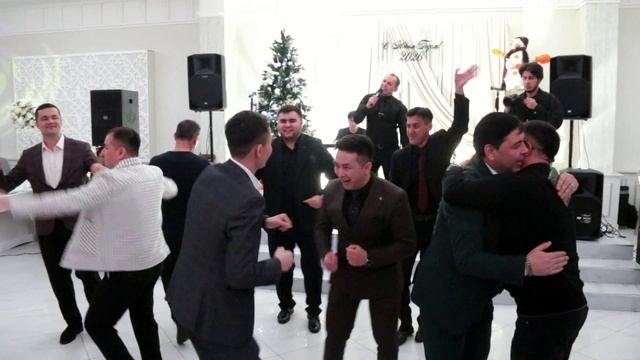 24.12.2025.г.СУРГУТ НОВОГОДНЕЕ  ШОУ ЧАСТЬ 1