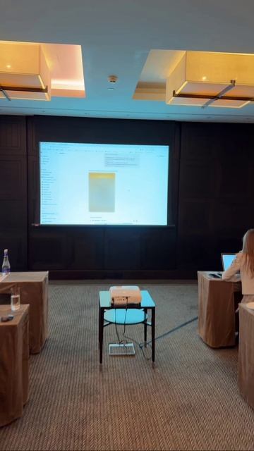 Four Seasons - корпоративное обучение по нейросетям