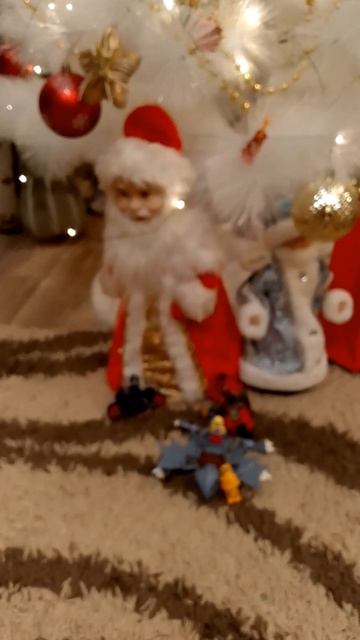 Всех с новым годом!Поздравление от меня и моих наборов с самоделками