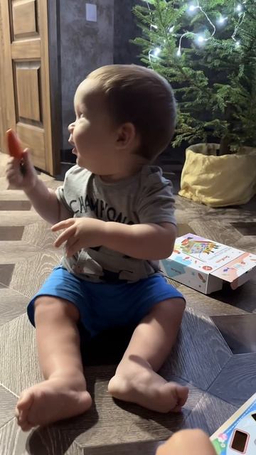 Распаковка подарков от Деда Мороза