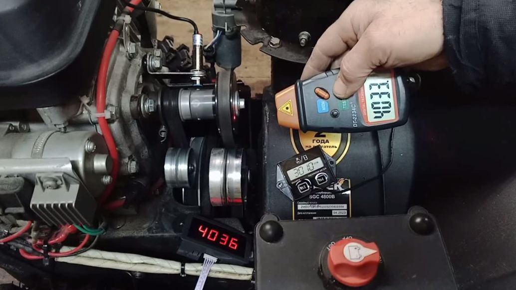 Сравнение показаний трех различных тахометров.