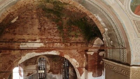 Церковь Троицы Живоначальной в Салобеляке