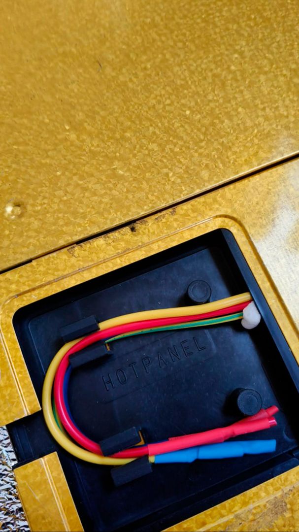 Обзор  укладки электрических энергосберегающих панелей HotPanel