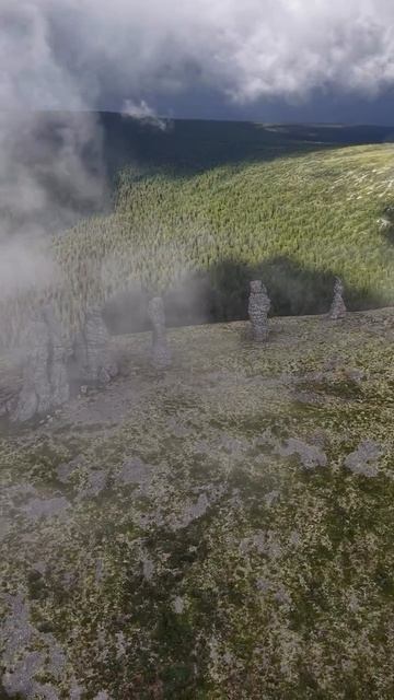 Загадочное место в тайге - плато Маньпупунёр, или «малая гора идолов»