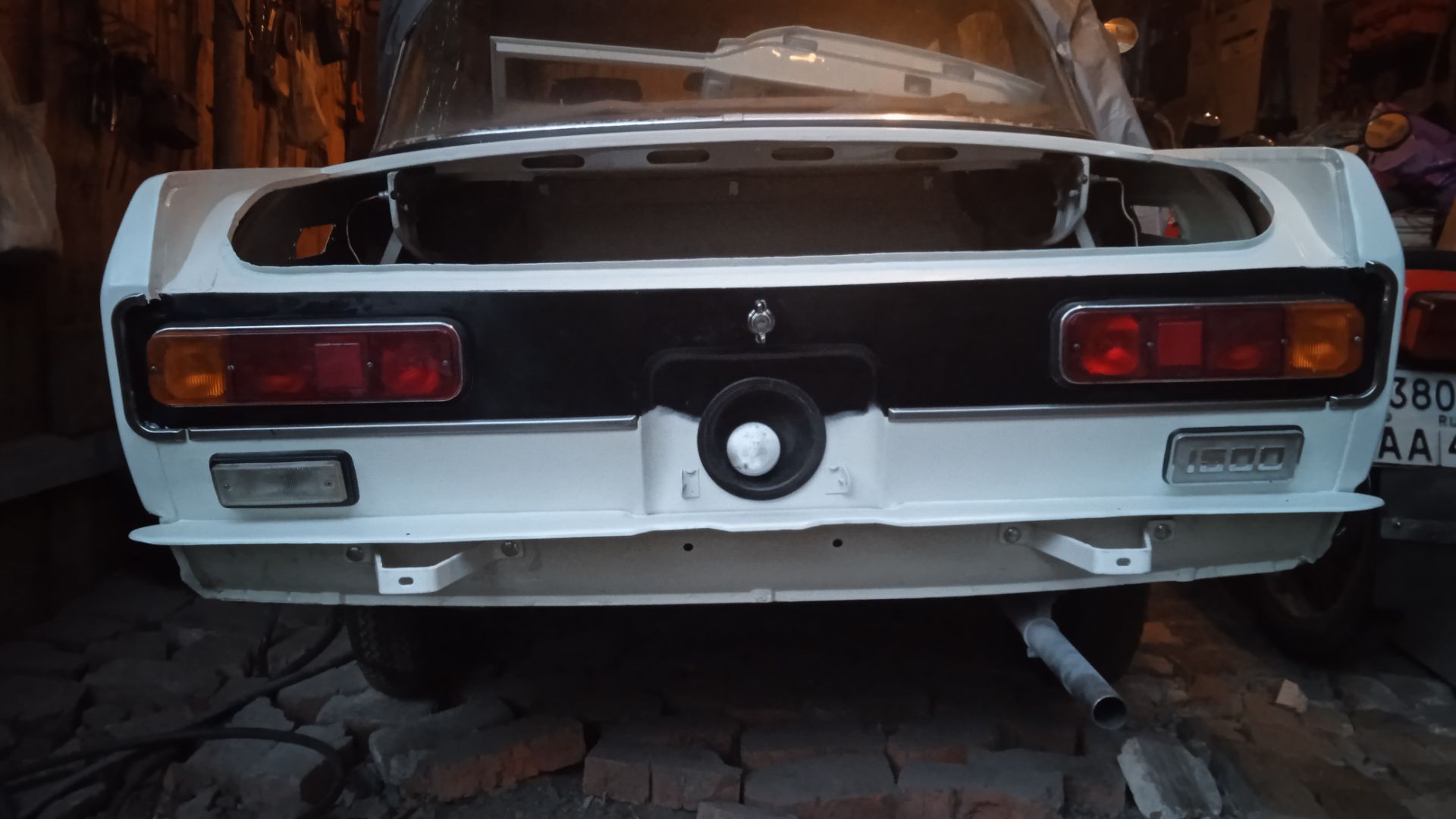 сборка задней панели москвич 2140