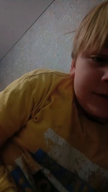 играю с крыской