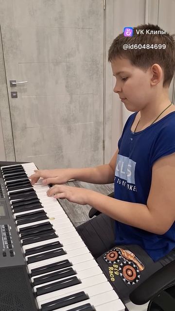 5276abd3fd864a8f9c11e4571068827a