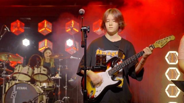 КатяЭНСО - Не Ботан (Концертная версия)